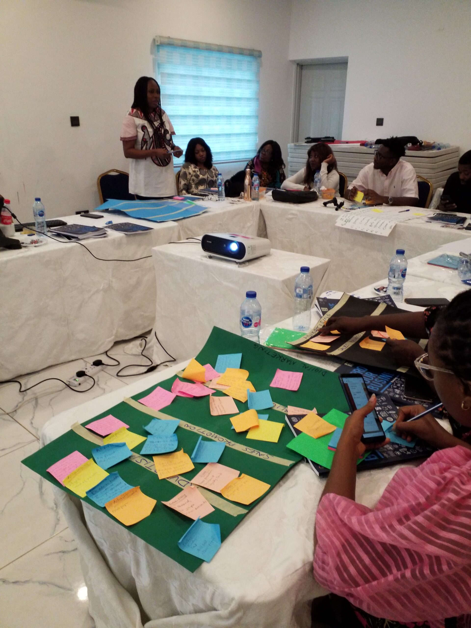 Afifen facilitator guiding a session